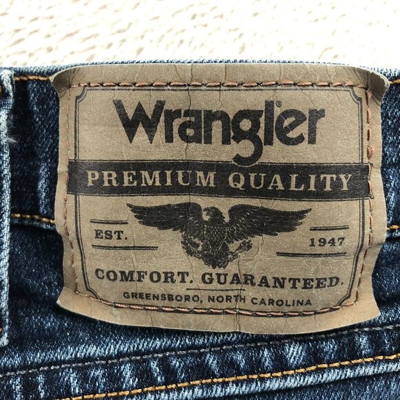 2 Wrangler Mens Jeans 34x29 Measured Relaxed Fit Blue Denim Classic Casual - Picture 3 of 16